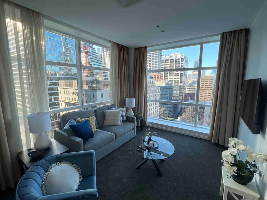 Exclusive Suite Cbd Riverviews - Parkingonsite — Photos 1